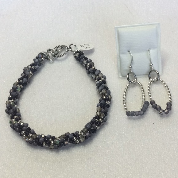 FINAL SALE PRICE Designer 2 Pc Bracelet & ER Set in Purple & Silver - Picture 1 of 4